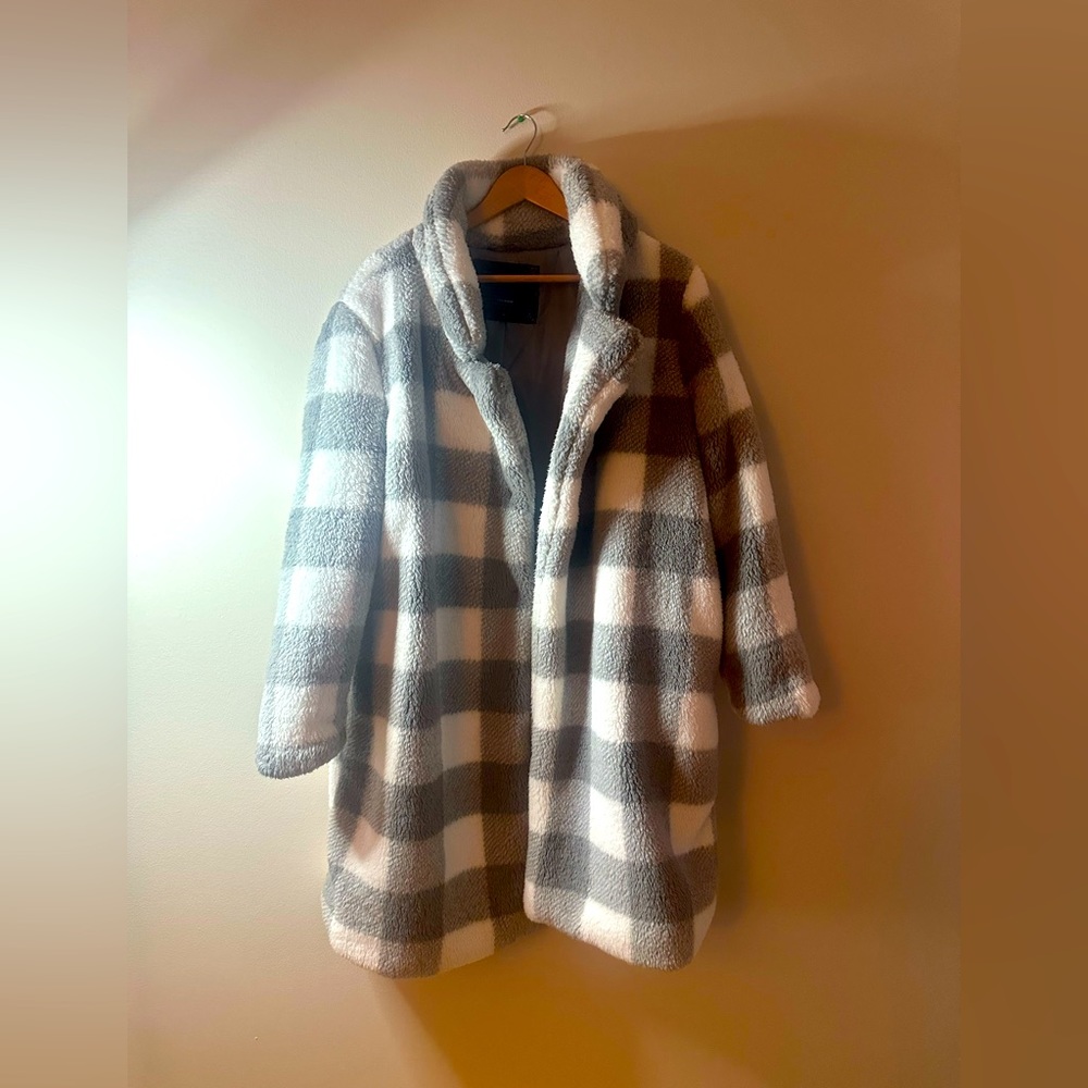 Steve Madden- Fleeced long shacket